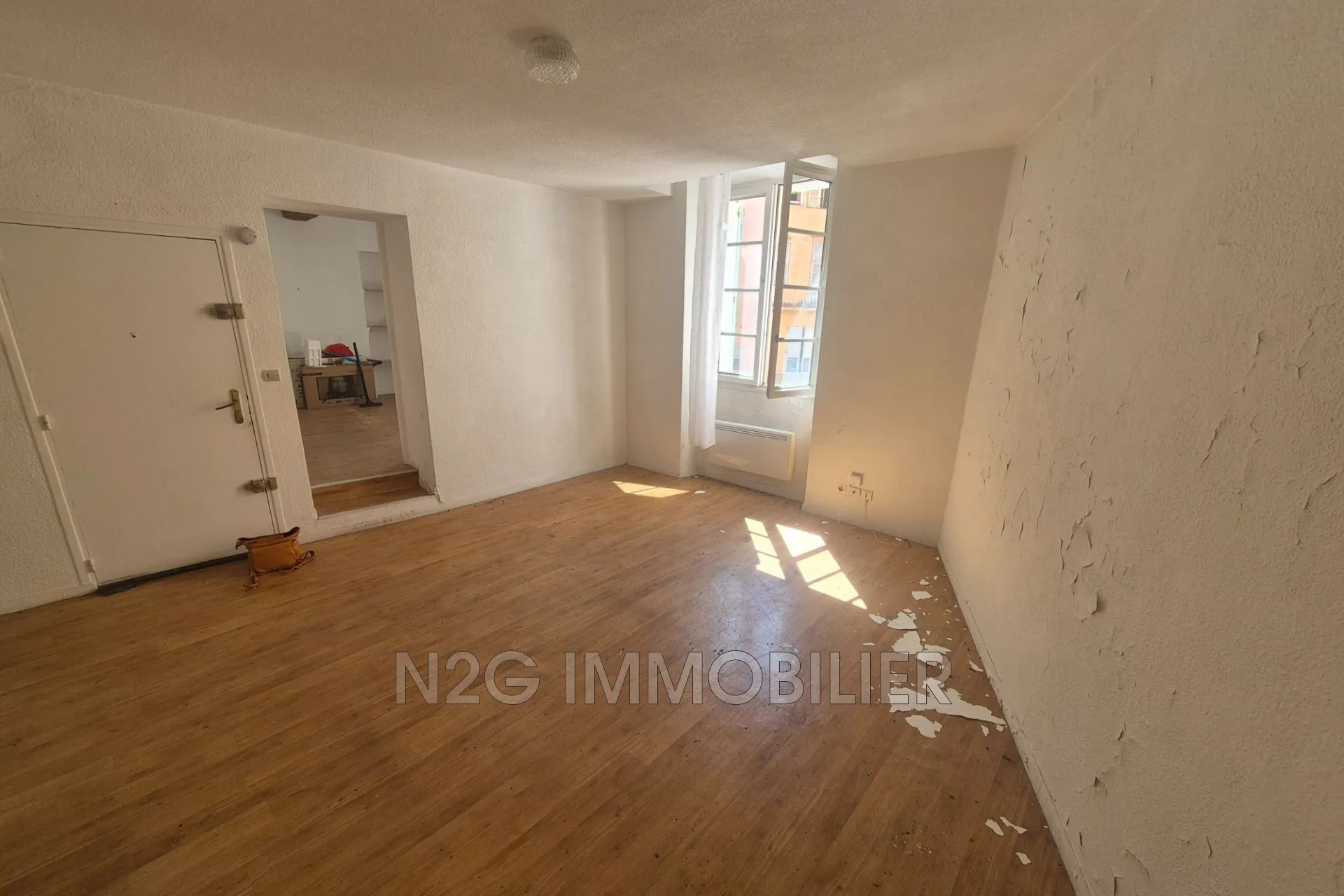 Appartement 2 pièces à vendre à Grasse, centre historique, idéal investisseur