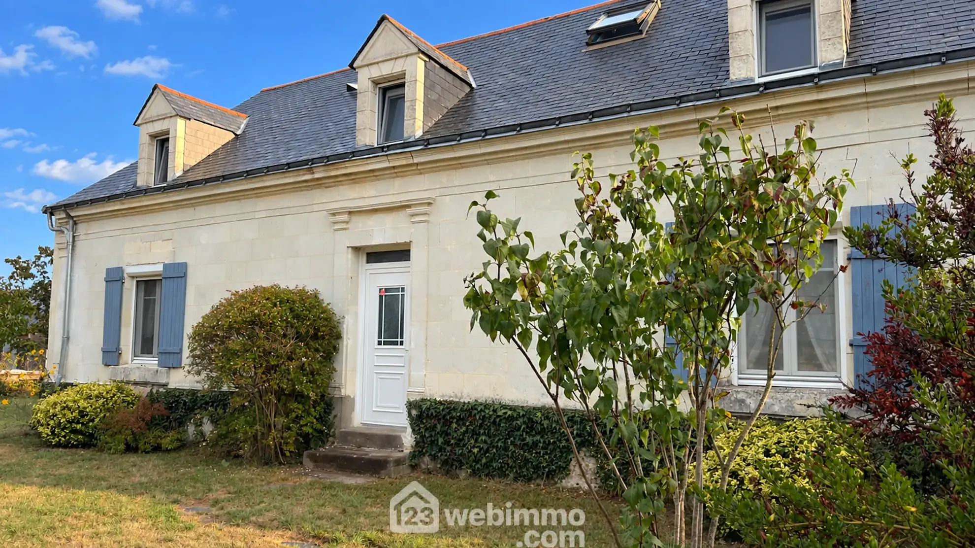 Longère à Mazé-Milon de 152 m² avec jardin, garage et charme authentique