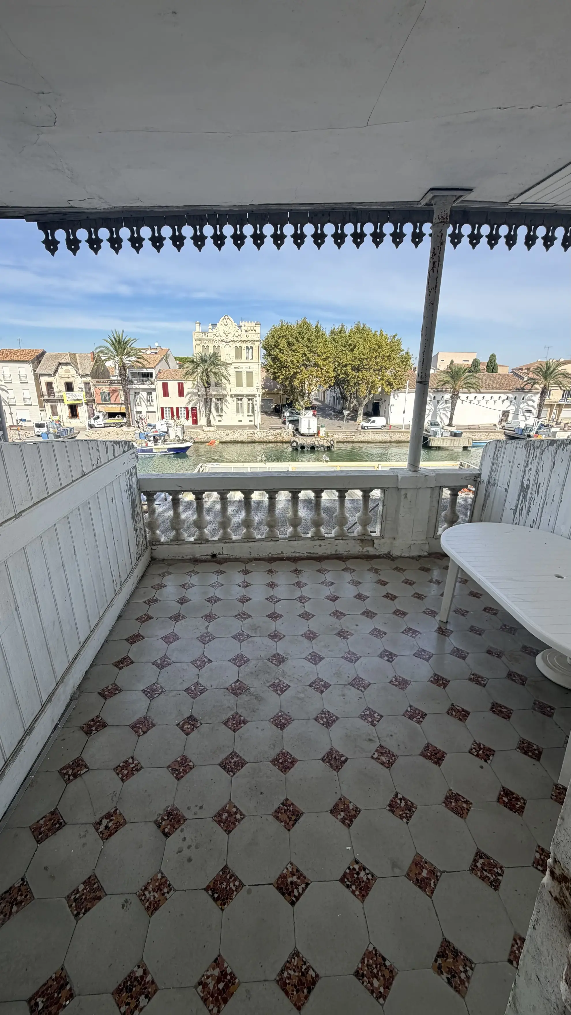 Duplex 47 m² avec terrasse et vue exceptionnelle sur mer, canal et port à Le Grau-du-Roi