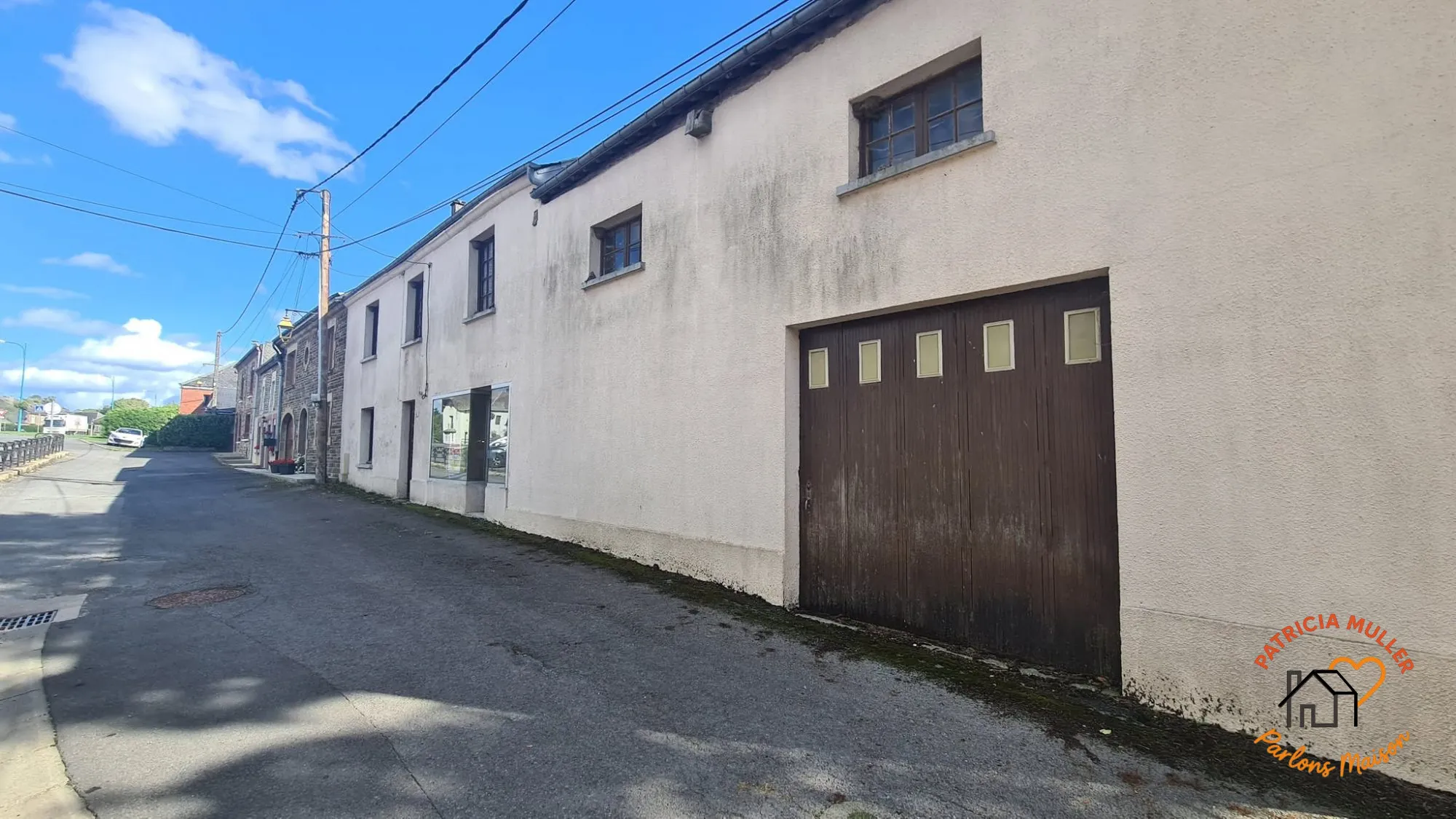 Ancienne boulangerie à Éteignières avec grand potentiel à saisir