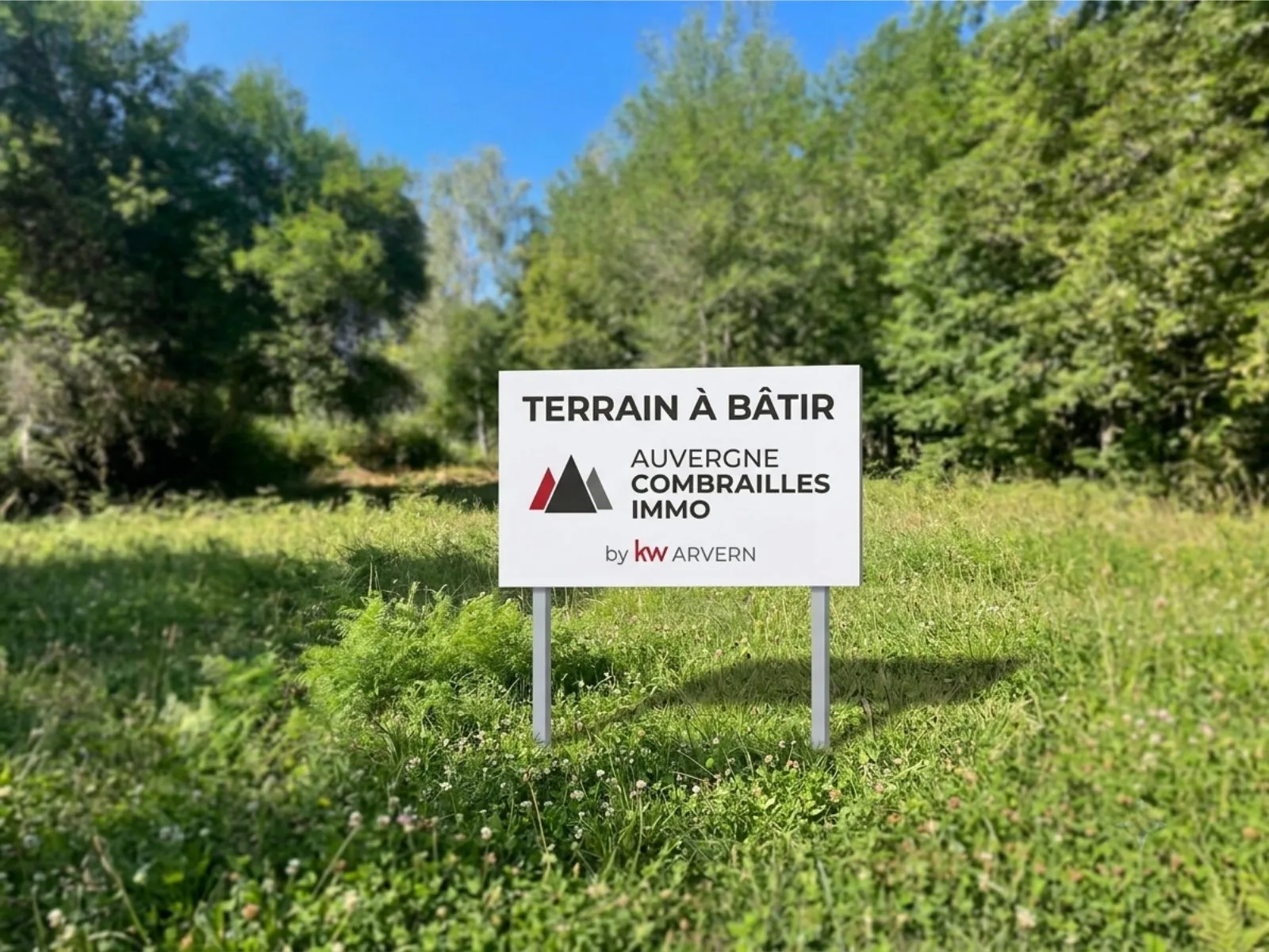 Terrain constructible de 626 m² à Saint-Étienne-des-Champs - Environnement paisible