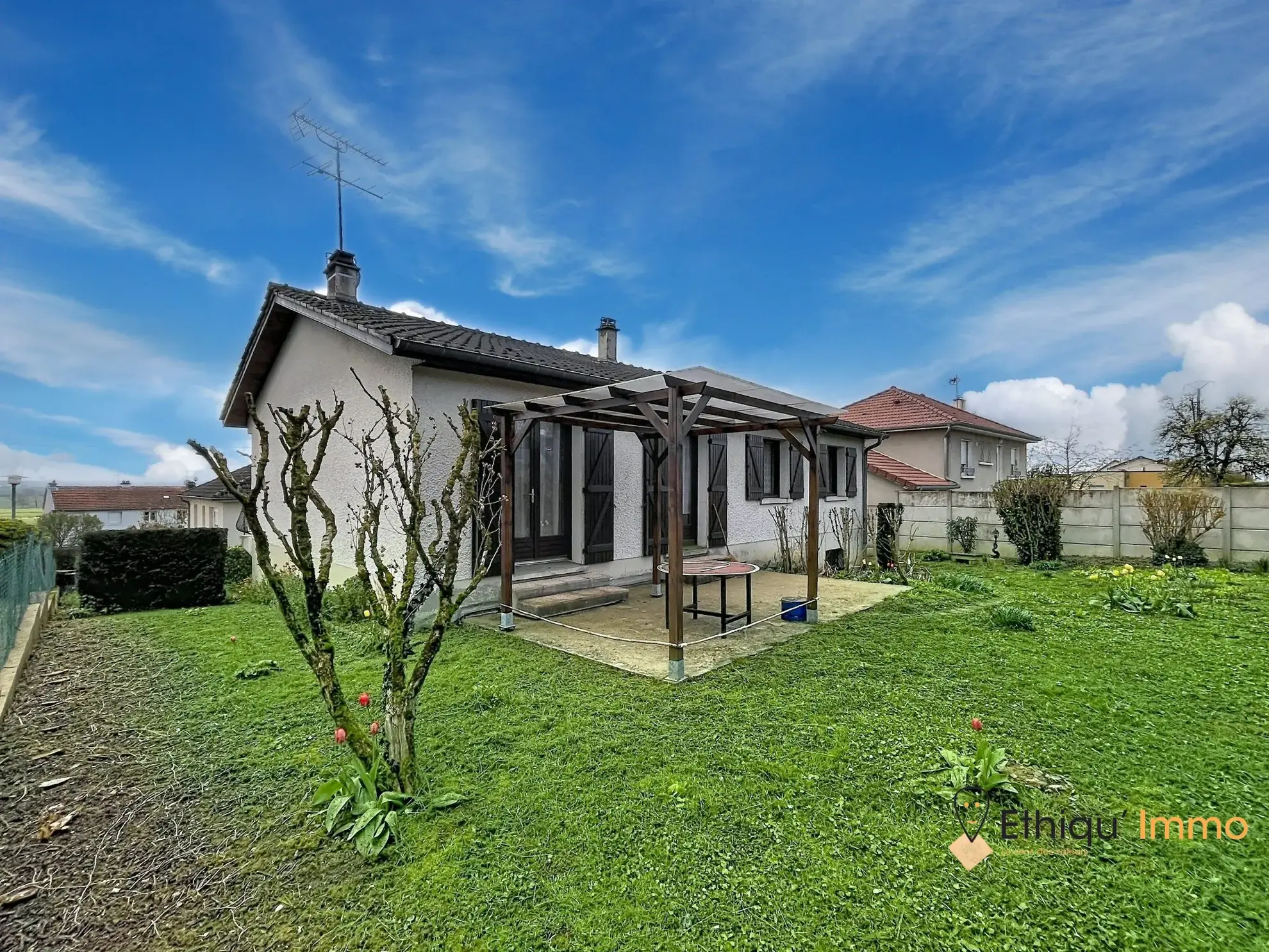 Maison à Montier-en-Der avec 4 chambres, jardin et sous-sol, proche du Lac du Der