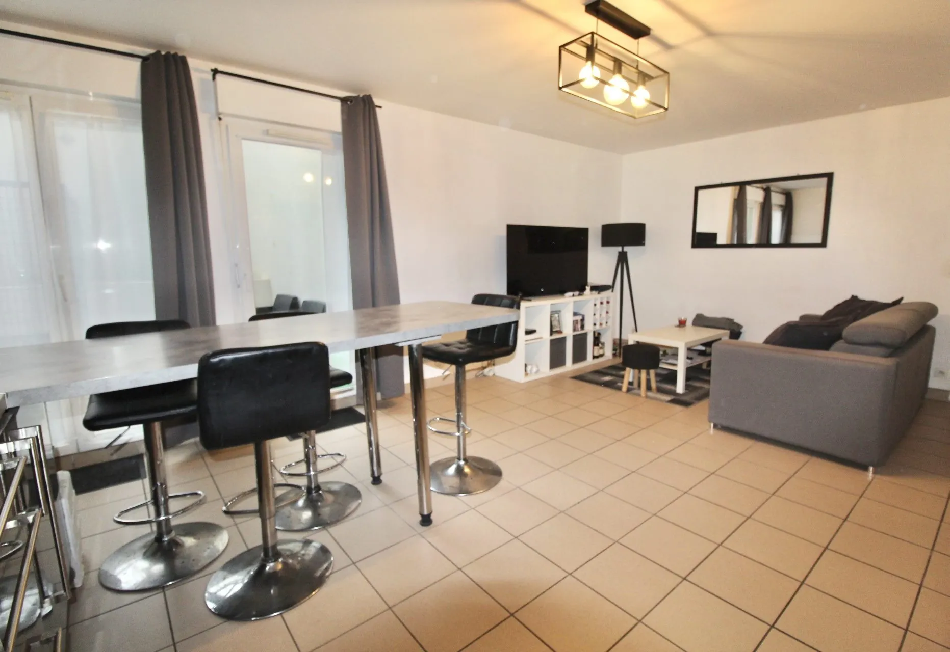 Appartement 2 pièces de 47 m² avec terrasse et parking à Chevreuse