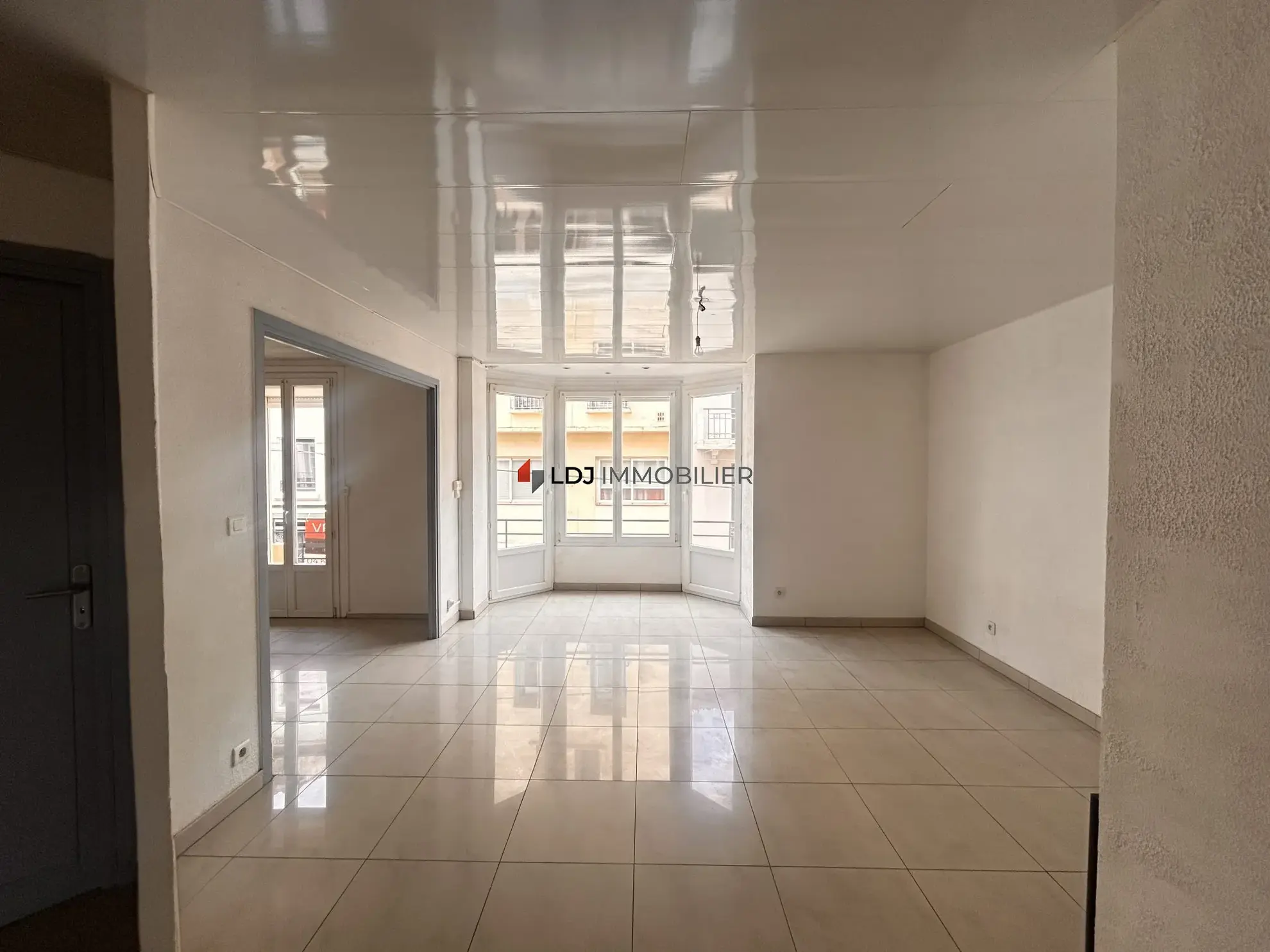 Appartement lumineux de 77,2 m² avec terrasse et balcon à Céret