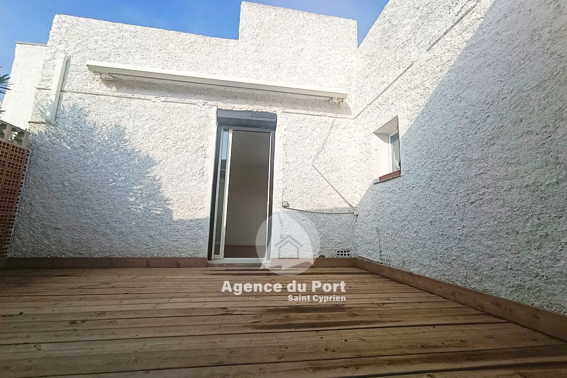 Maison à vendre à Port Leucate avec terrasse et patio, proximité plage