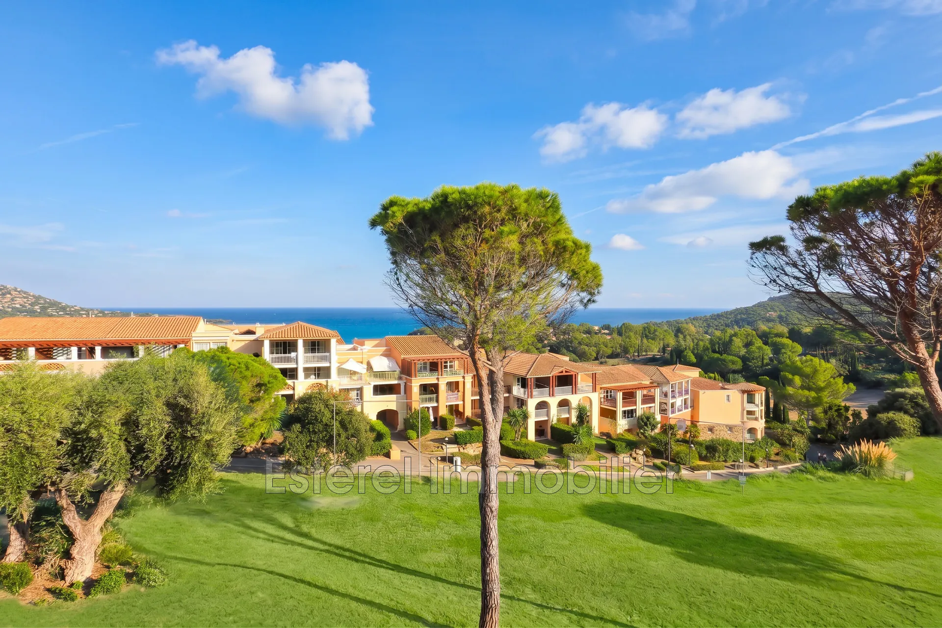 Appartement 2 pièces avec terrasse et vue mer à Cap Estérel