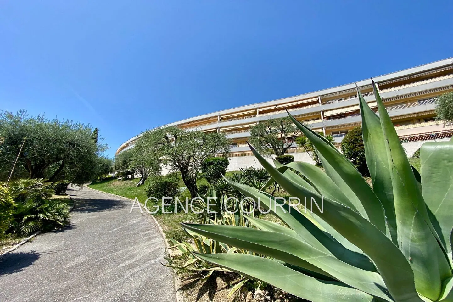 Appartement 2 pièces en viager à Grasse avec terrasse de 33 m²