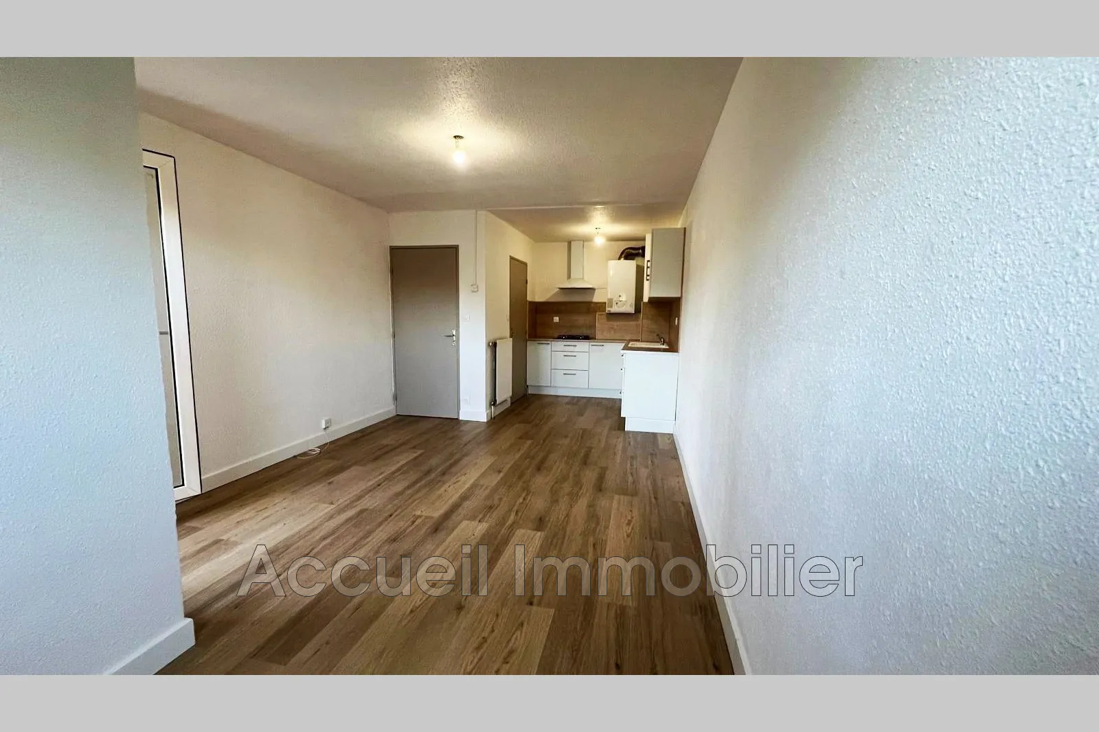 Appartement 2 pièces de 44 m² avec loggia en angle au Grau du Roi