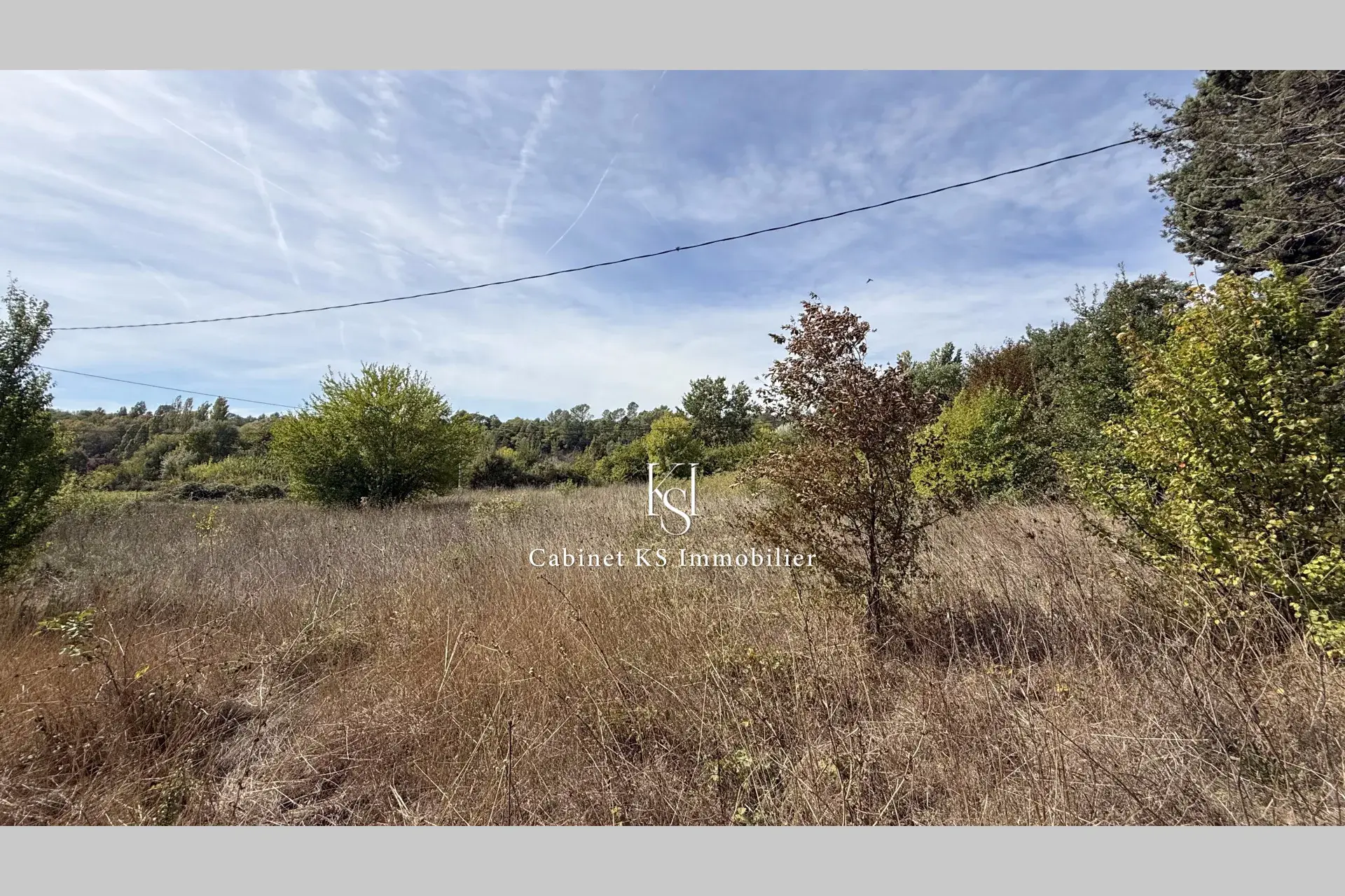 Terrain à vendre à Tourves (83170) - 500 m² constructibles, viabilisés