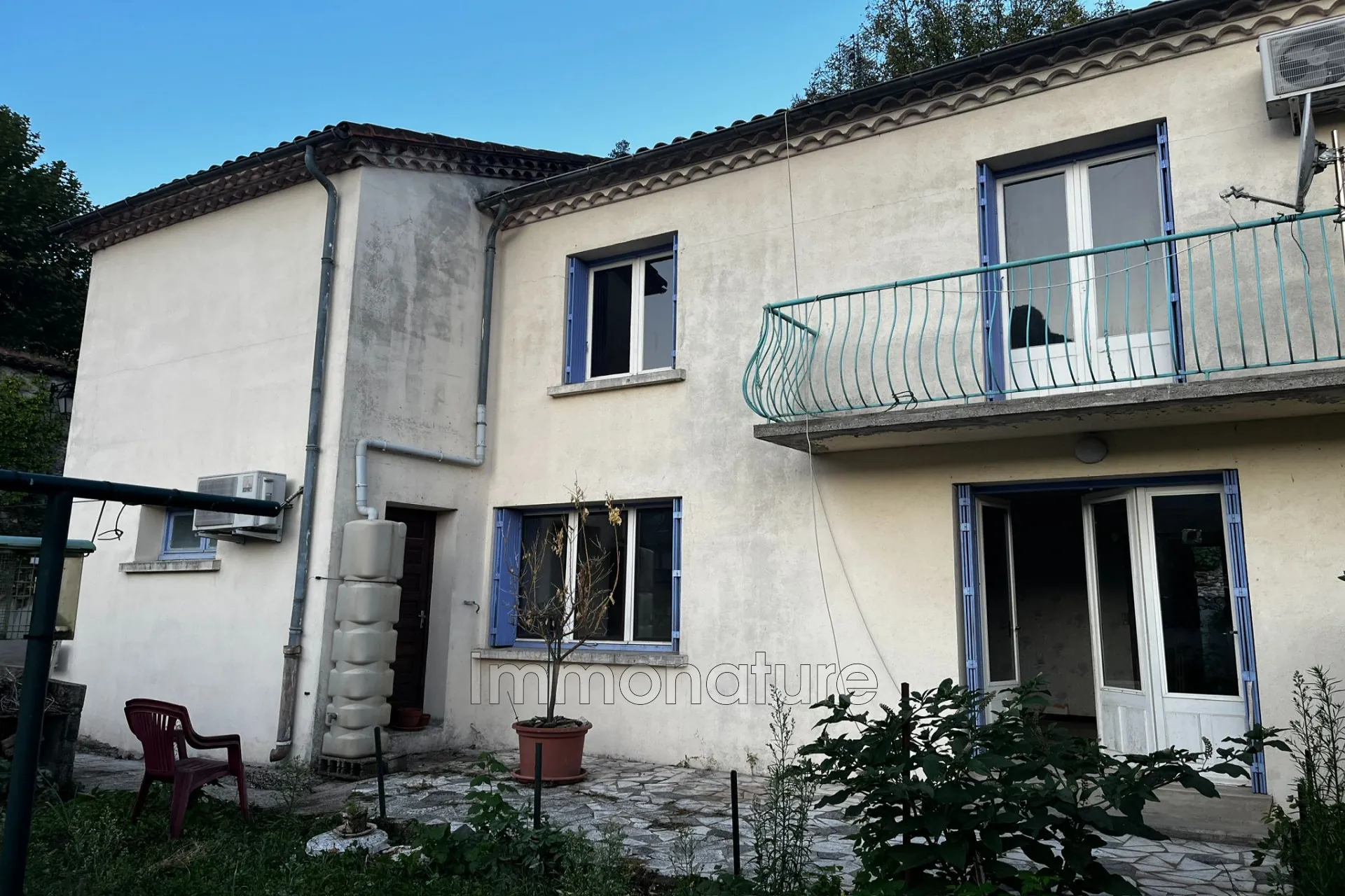 Villa à rénover de 122 m² avec jardin et garage à Sumène