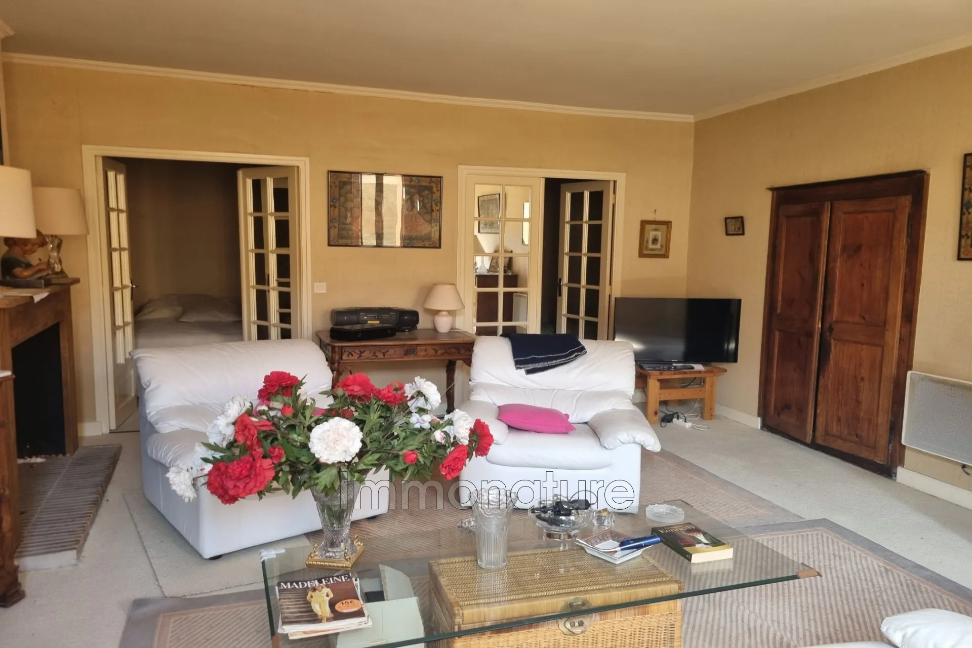 Spacieux appartement en maison de village en pierre à Sumène de 182 m²