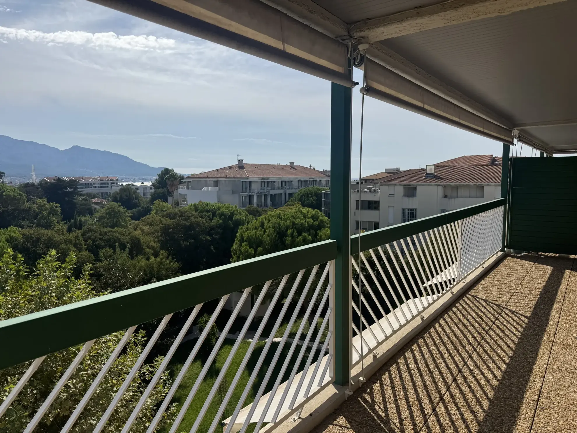 Appartement T2/3 avec terrasse sud dans résidence sécurisée à Marseille 8ème
