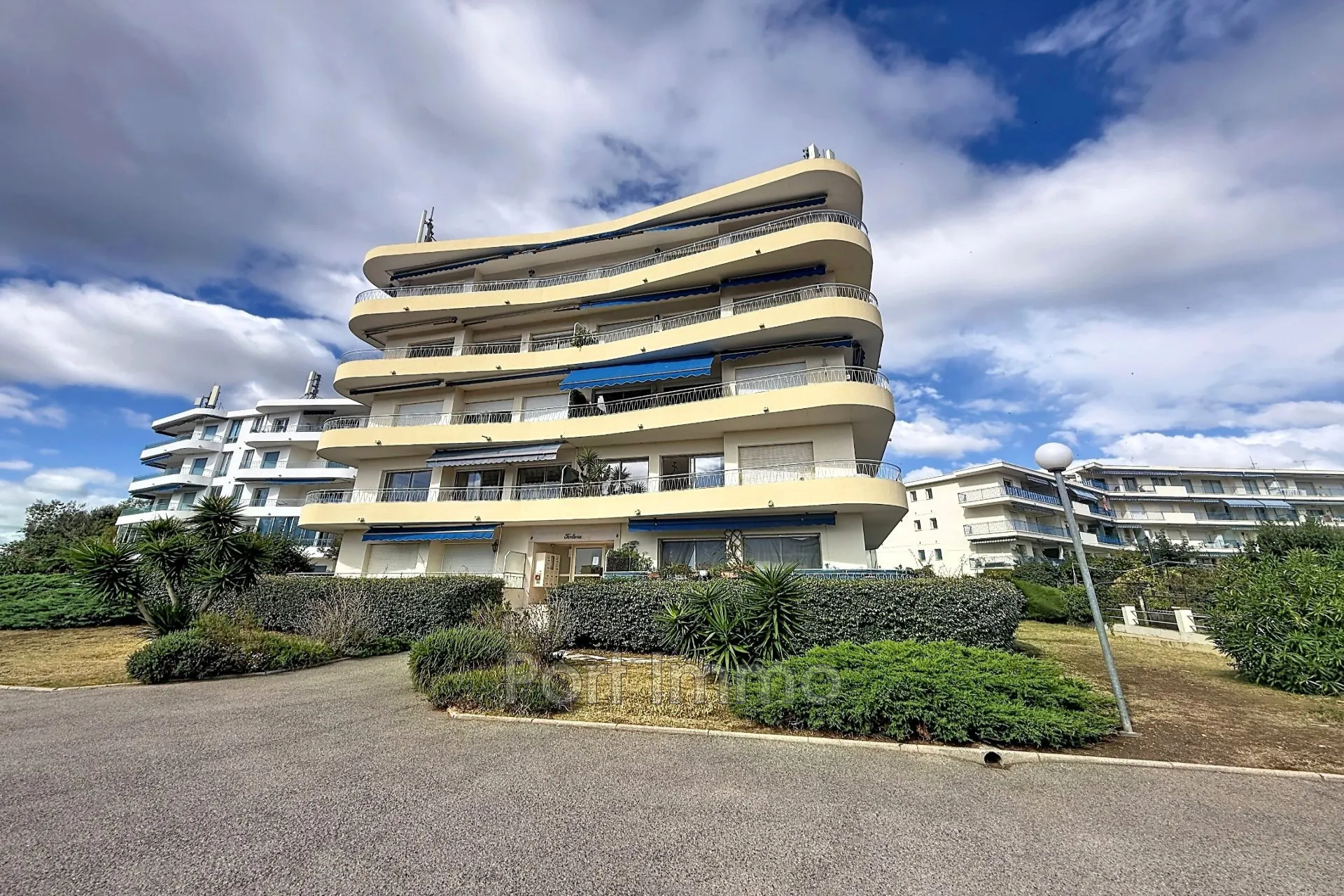 Appartement 3 pièces lumineux avec balcon à Cagnes-sur-Mer