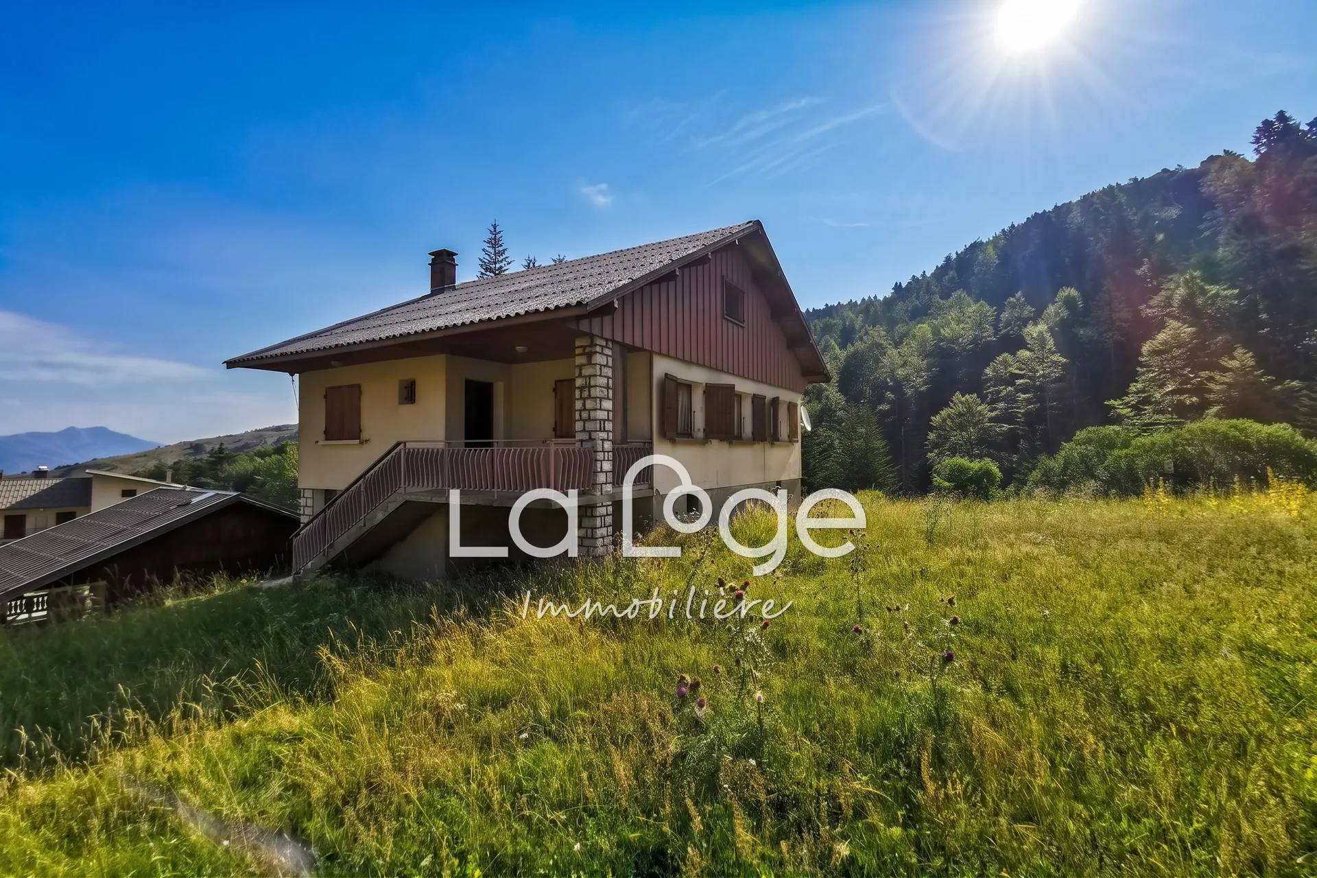 Vente chalet de montagne à Manteyer de 113 m² avec studio indépendant