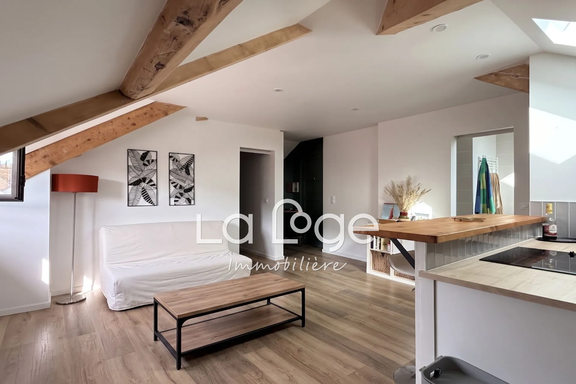 Appartement T1 rénové à Gap au dernier étage, prêt à habiter ou louer
