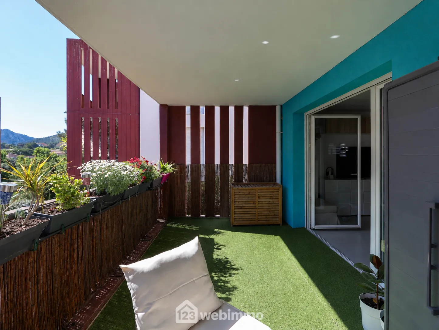 Appartement T3 lumineux avec terrasse à Mazargues, résidence récente avec piscine et parking sécurisé