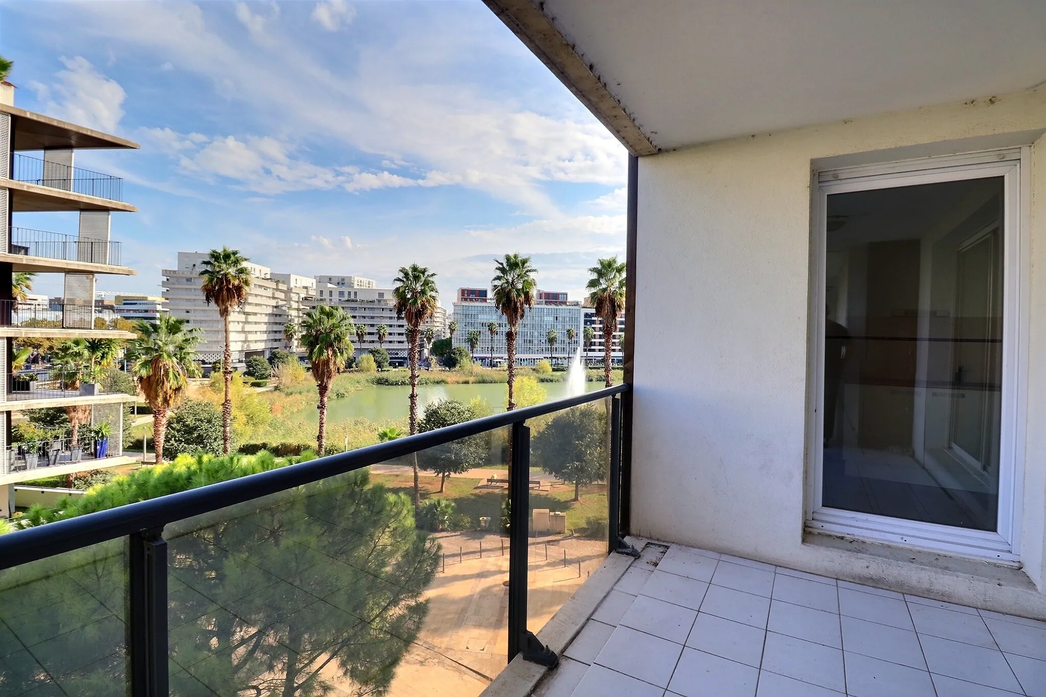Vente Appartement T2 50 m² avec Loggia et Garage à Montpellier Port Marianne