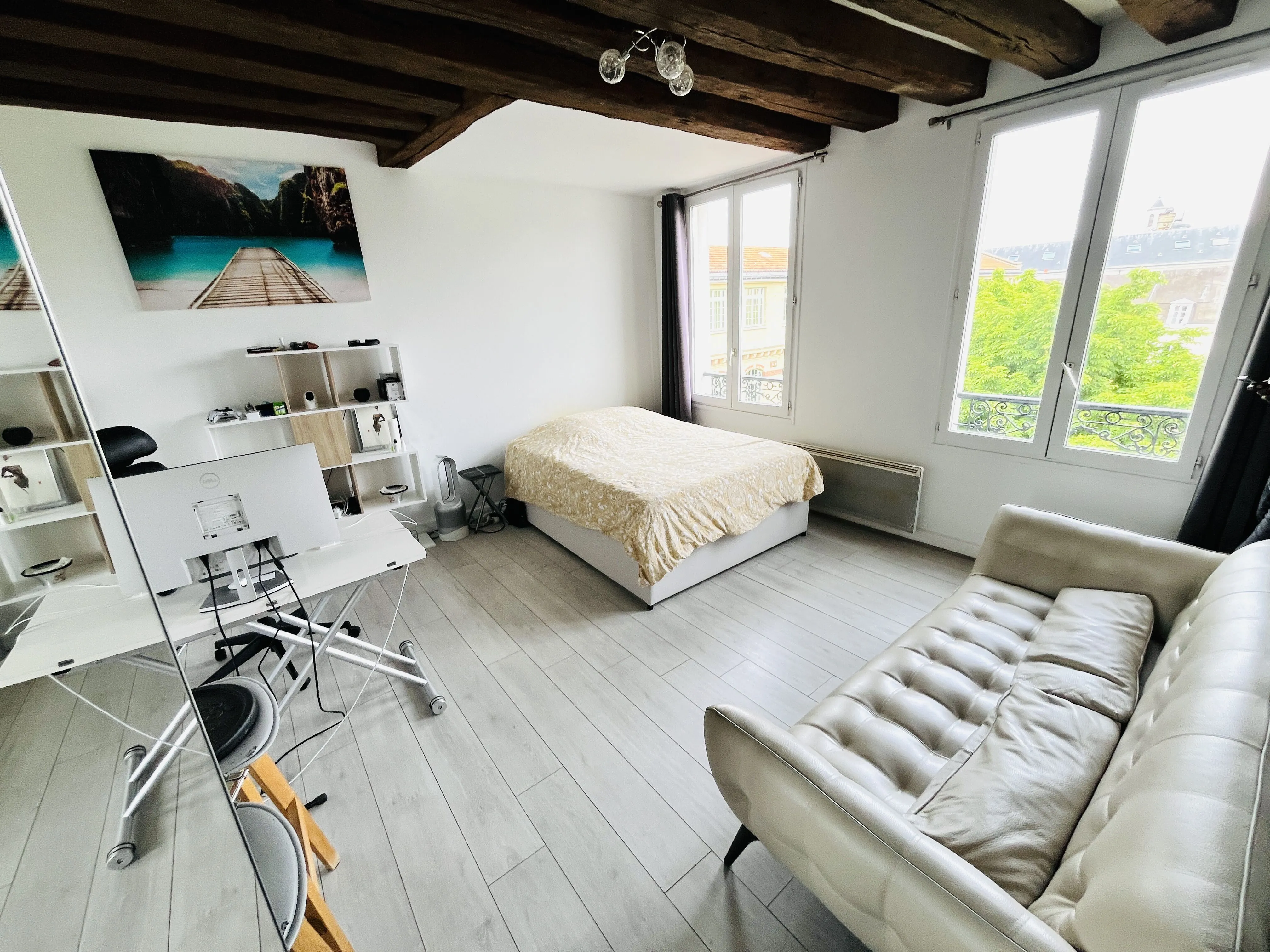 Studio lumineux avec cave au cœur de Saint-Germain-en-Laye proche RER A
