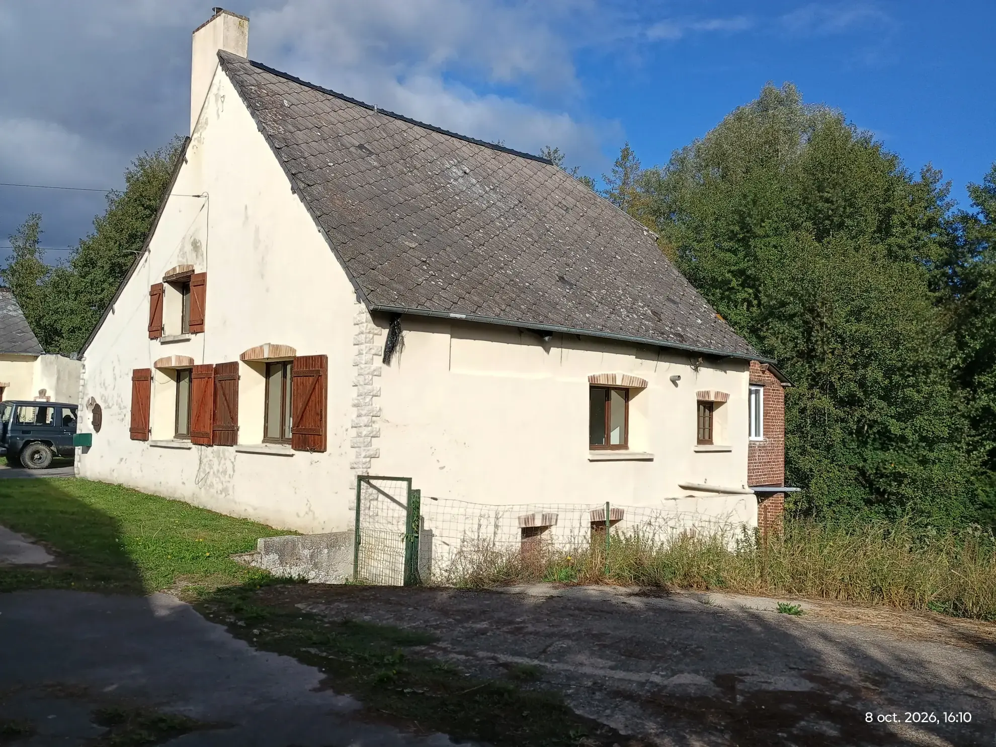 Ancien moulin en Bord de Ruisseau à Franqueville, Aisne - Grande Maison à Moderniser