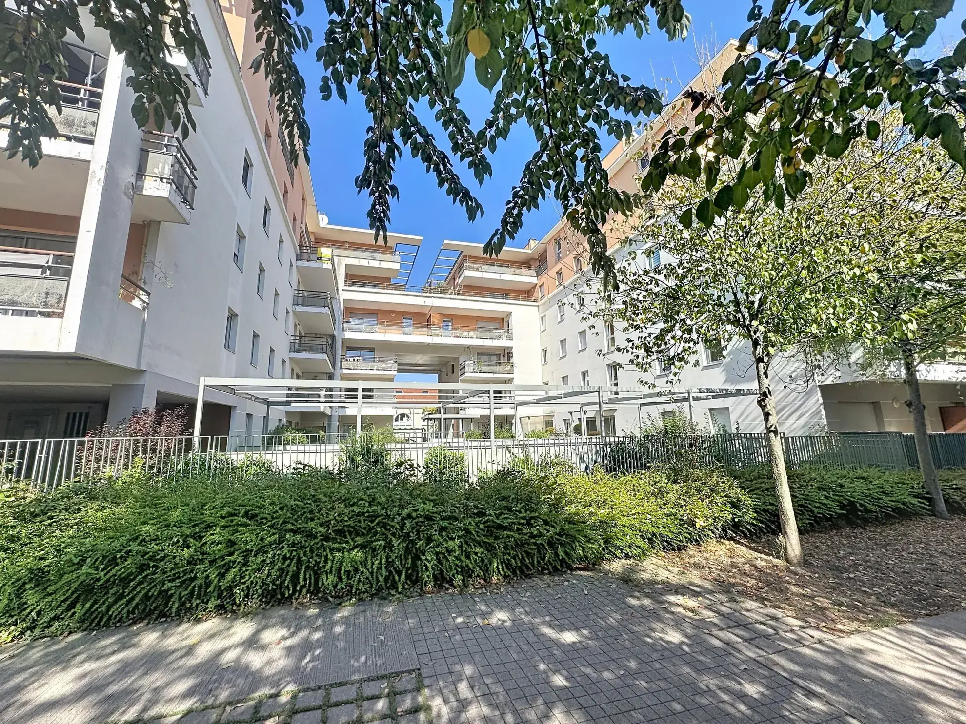 Appartement T3 avec terrasse et garage à St Étienne - Cité du Design / Carnot