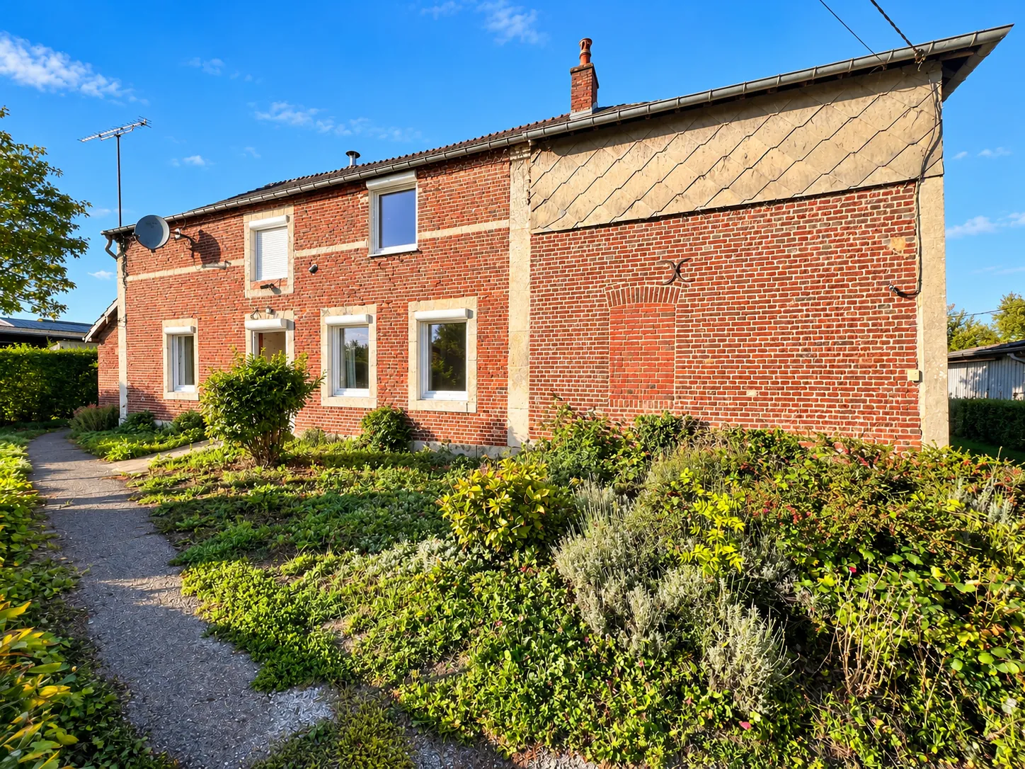Maison individuelle de 135 m² avec terrain de 2 560 m² à Hannapes