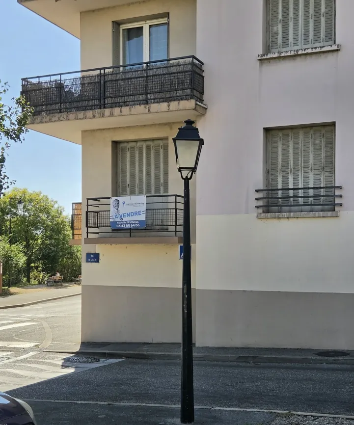 T2 lumineux avec vue sur Belledonne à La Tronche - 51m²