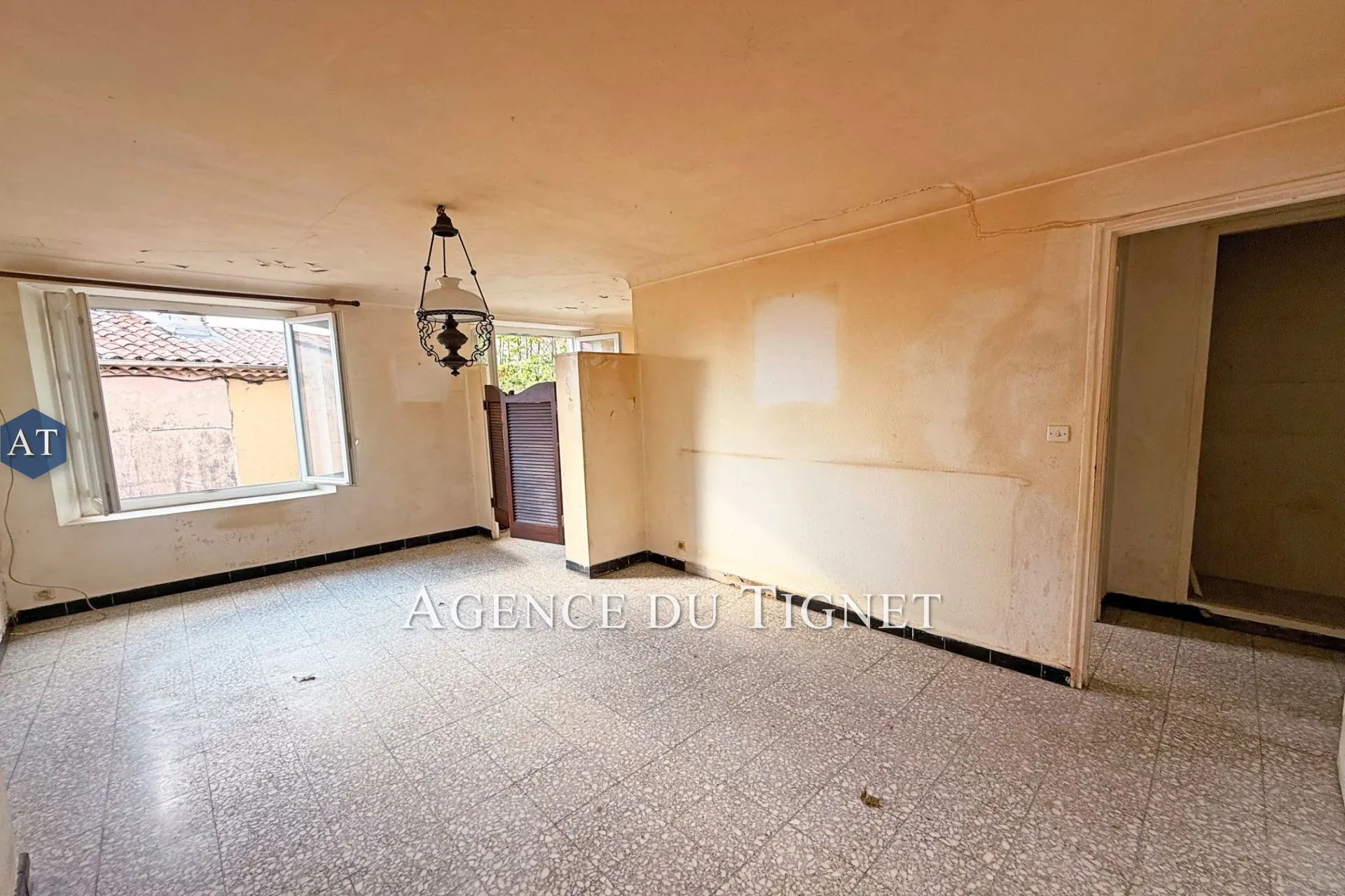 Appartement 3 pièces à vendre à Cabris, à rénover, 59 m²