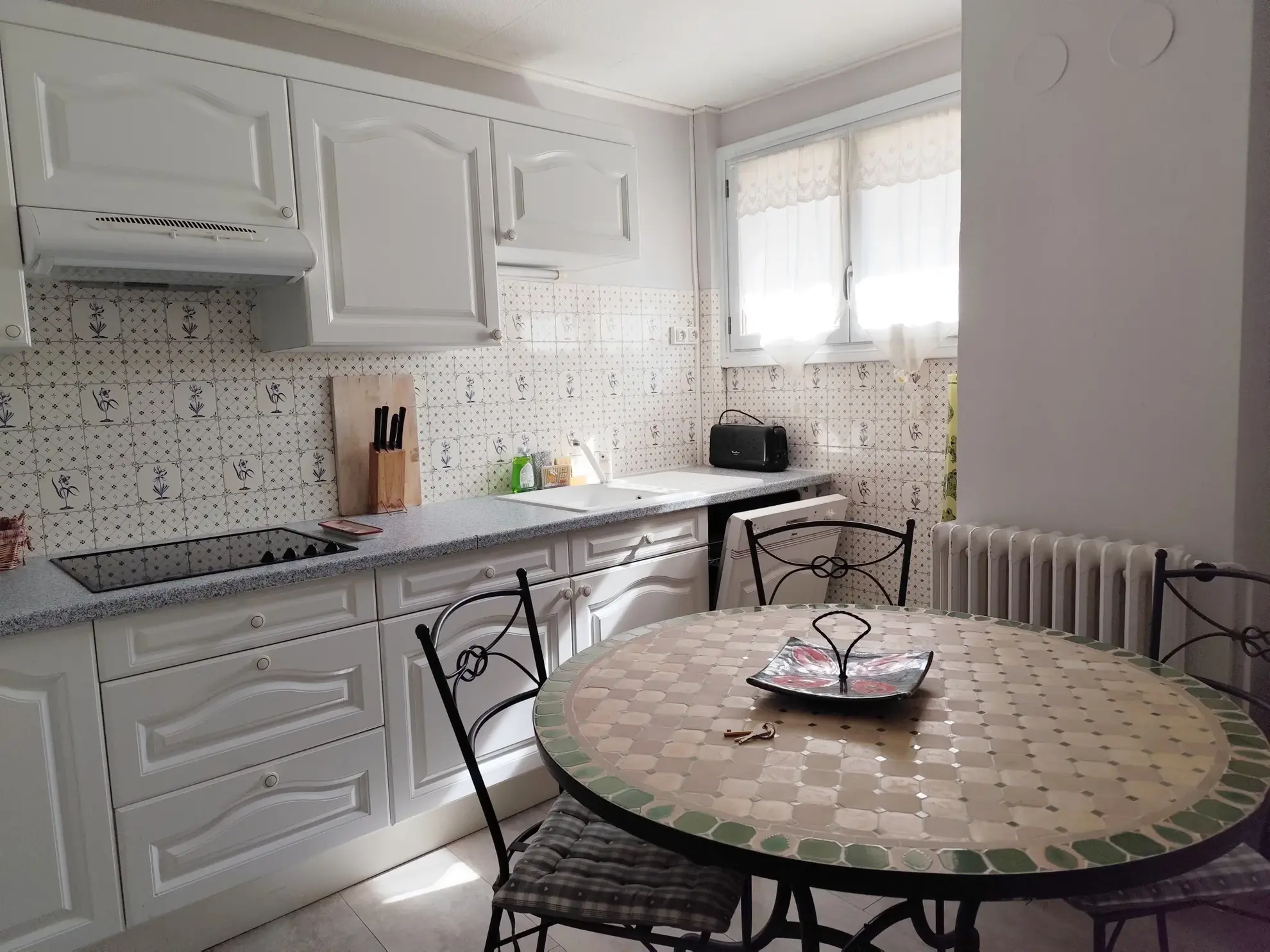 Appartement T2 de 46 m² au centre de Bagnères-de-Luchon avec vue montagne