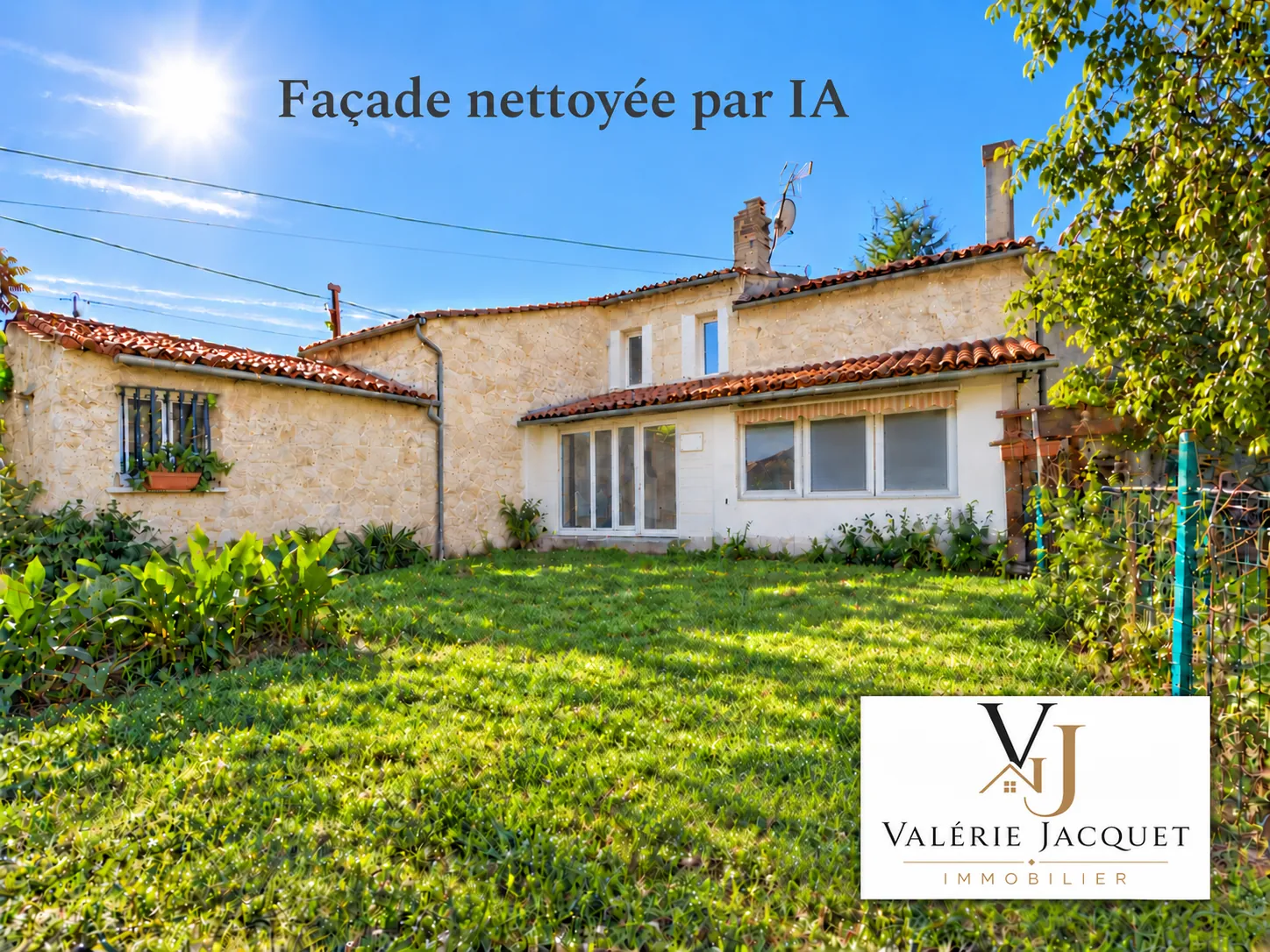 Ensemble immobilier à rénover avec deux granges à Lussac dans le Saint-Emiliona