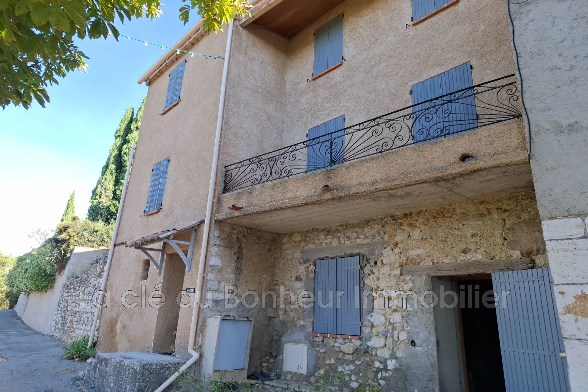 Maison de village avec vue sur le lac à Montpezat de 103 m2