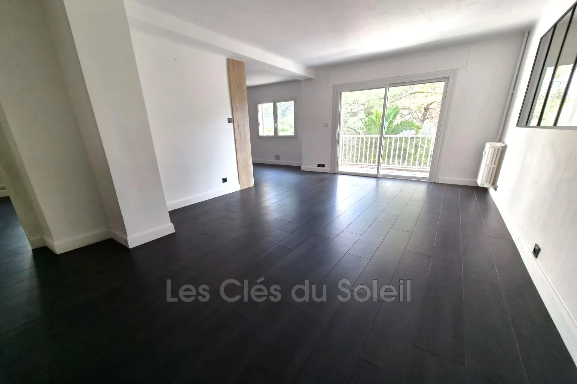 A vendre appartement 4 pièces avec terrasse à Toulon, secteur calme de la Serinette