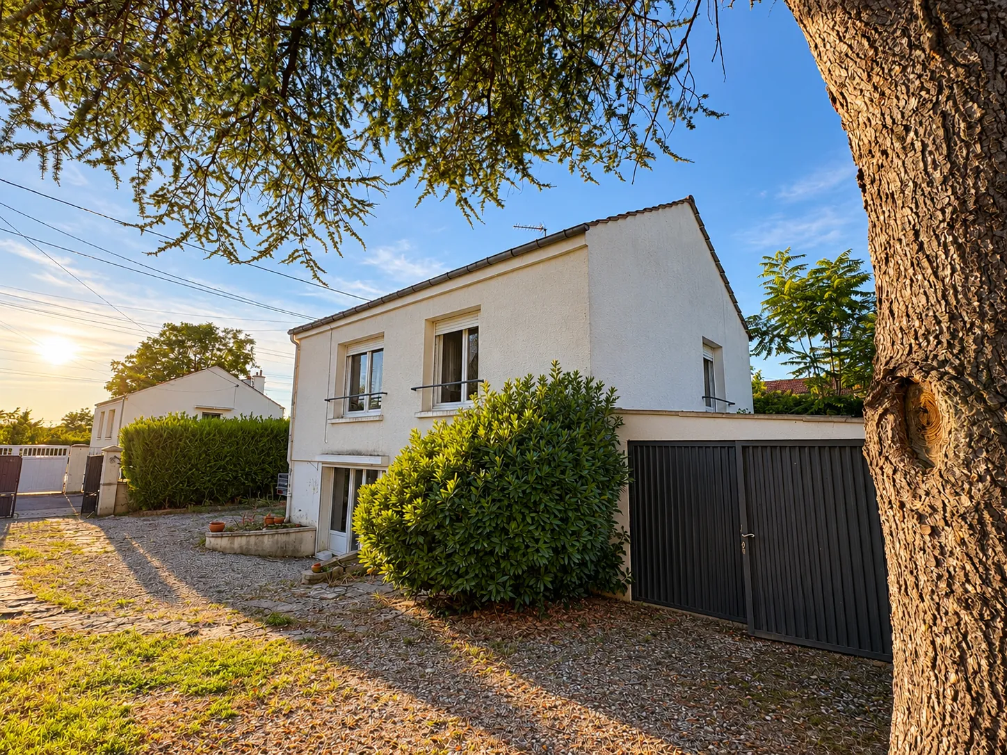 Belle maison à vendre de 92 m² à Migennes avec jardin et charme