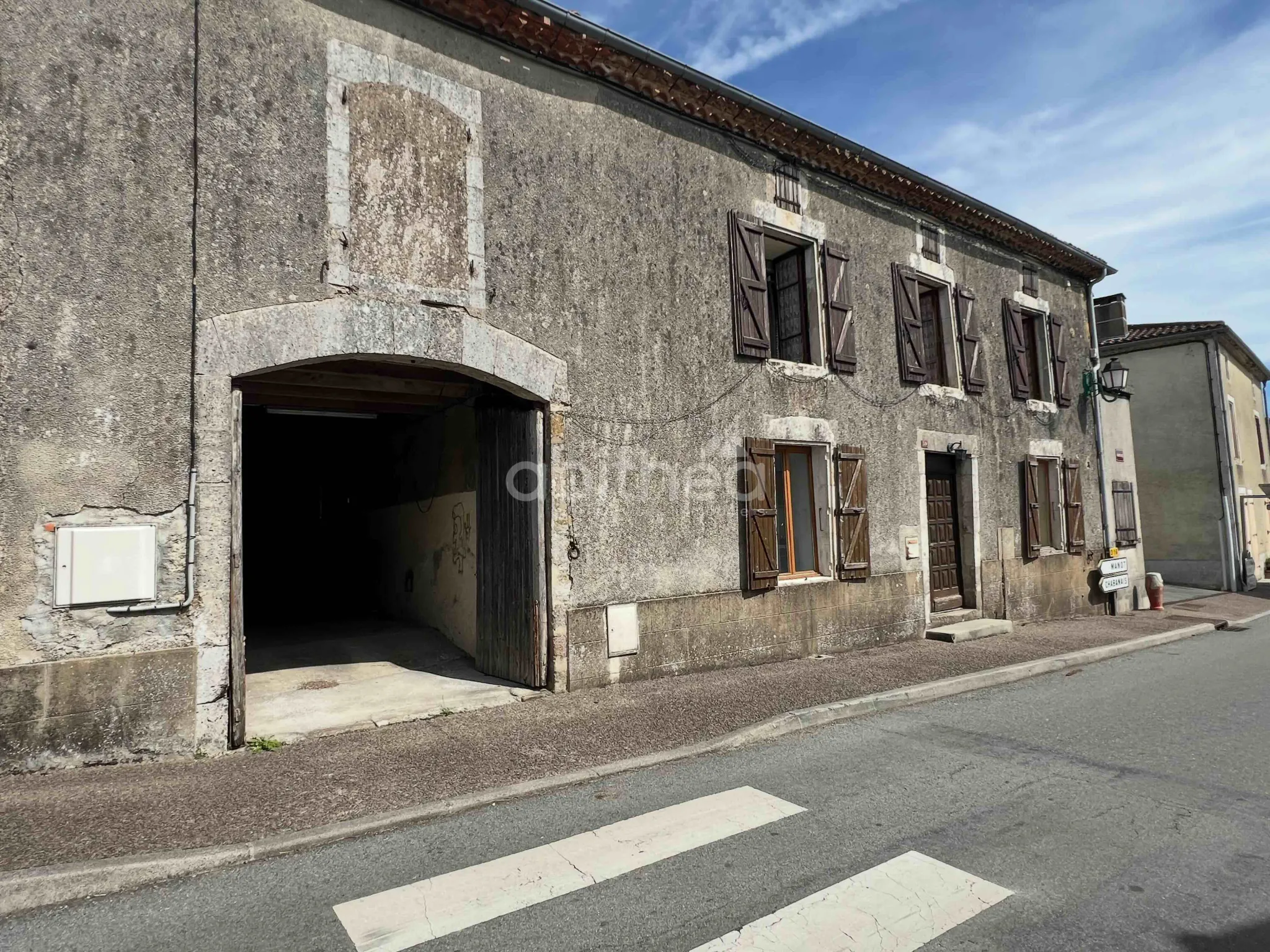 Maison de village avec grange attenante à Roulmazieres - 3 chambres, confort moderne