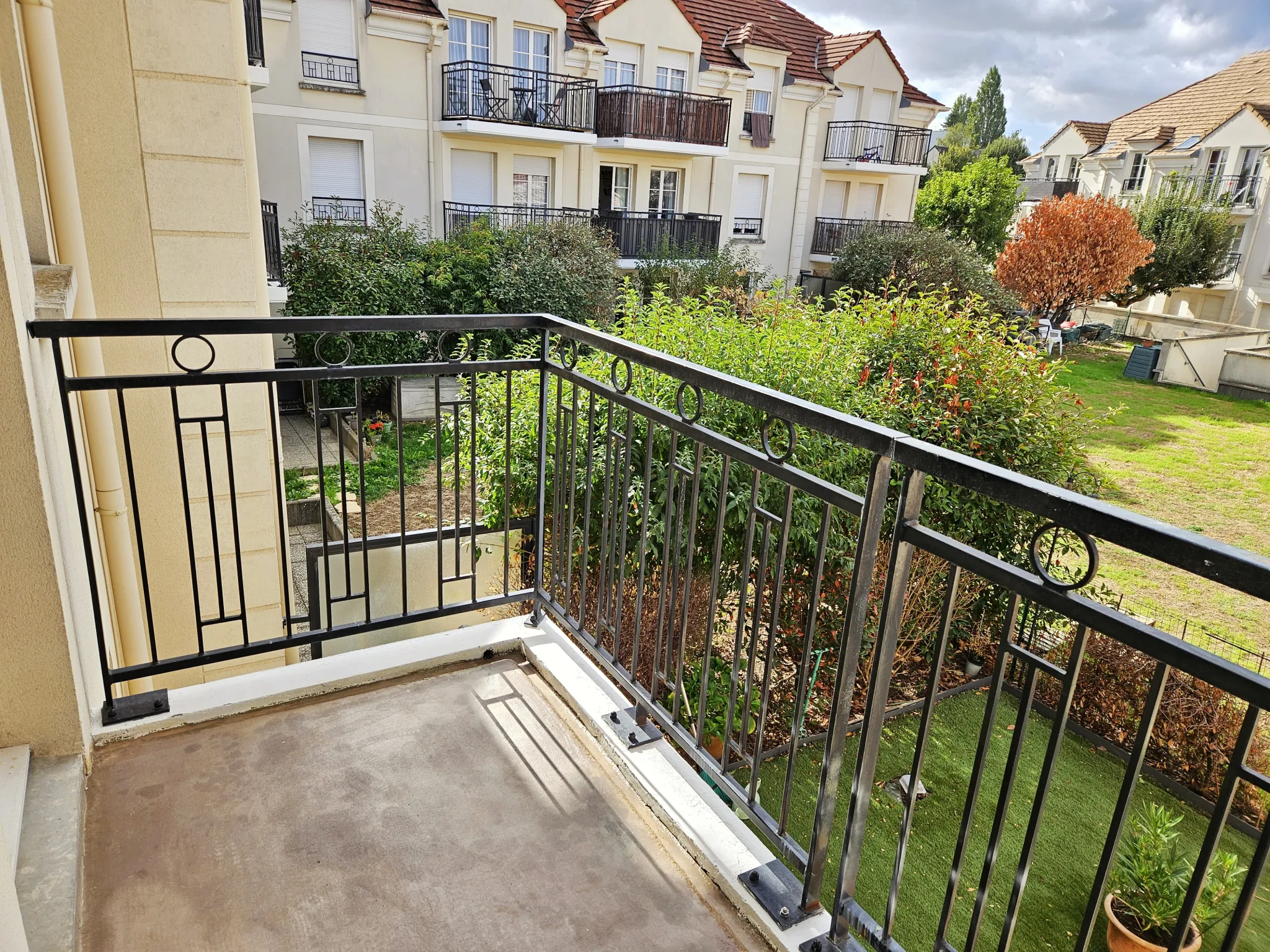 Appartement 3 pièces avec balcons et parking à Brie-Comte-Robert