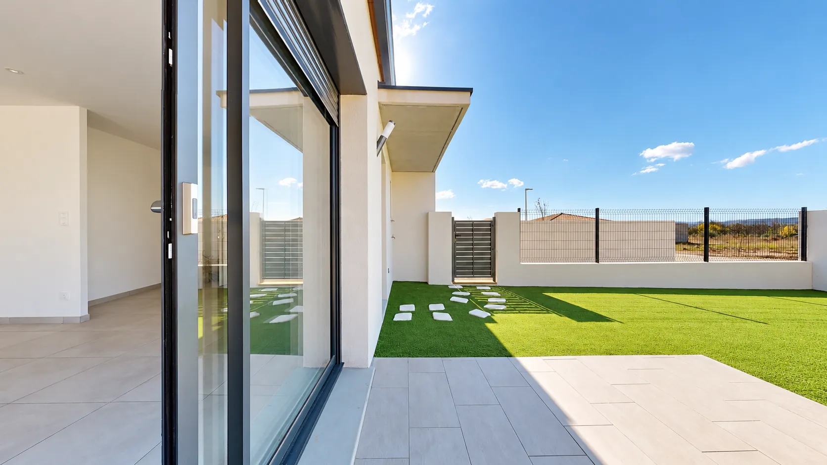 Maison neuve à Ferrals-les-Corbières - 100m², 3 chambres, garage, terrain 385 m²