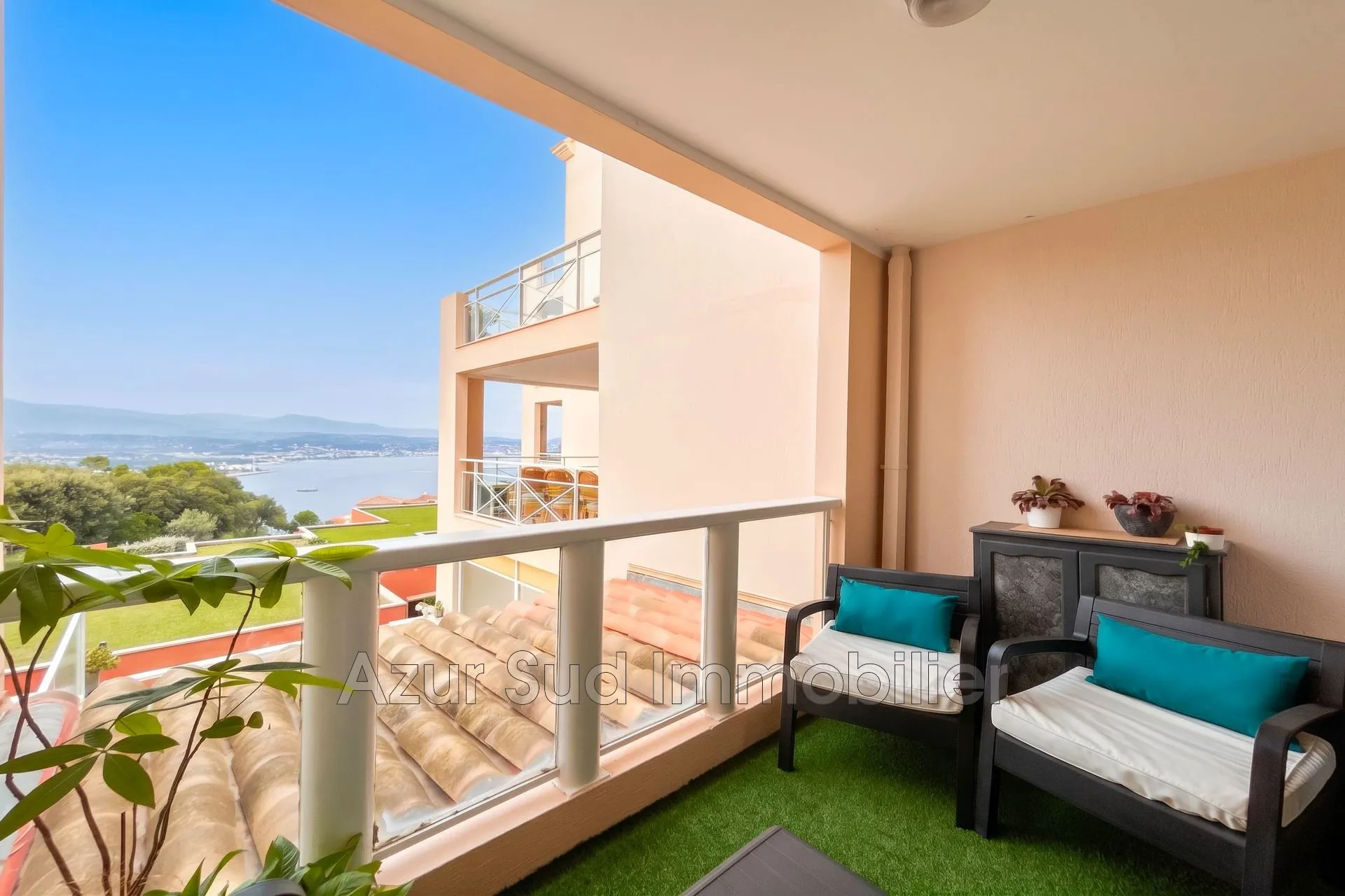 Achat d'un appartement 2 pièces avec vue mer à Théoule-sur-Mer