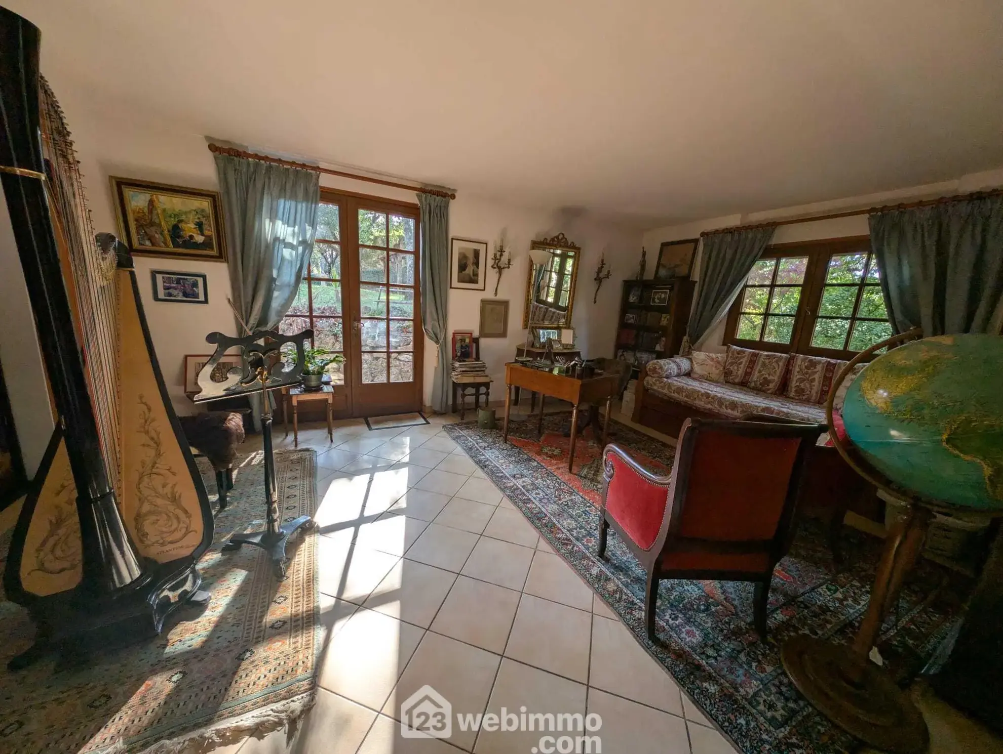 Belle maison provençale avec dépendances et piscine à Flayosc