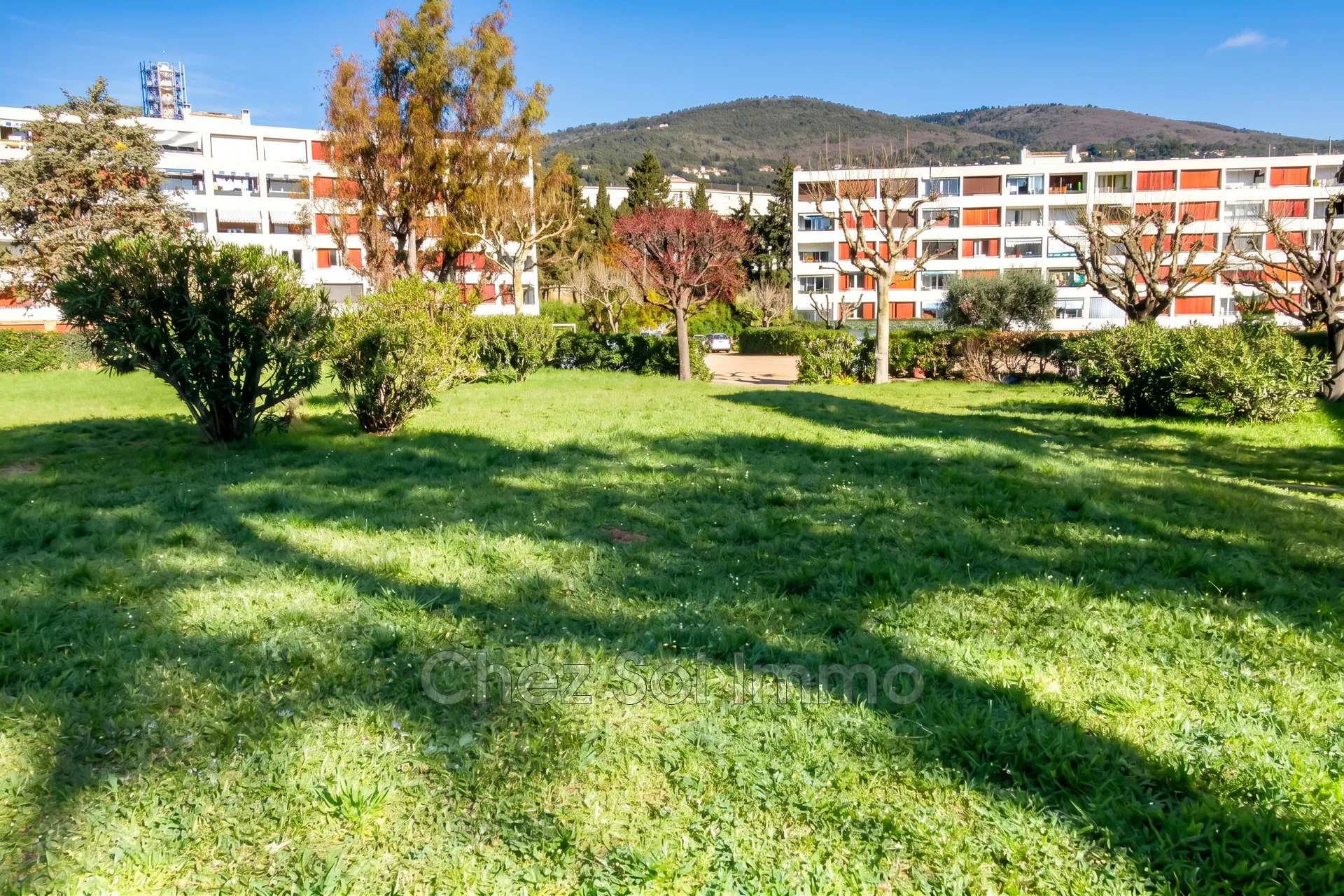 Achat d'un appartement 3 pièces avec balcon et garage à Grasse
