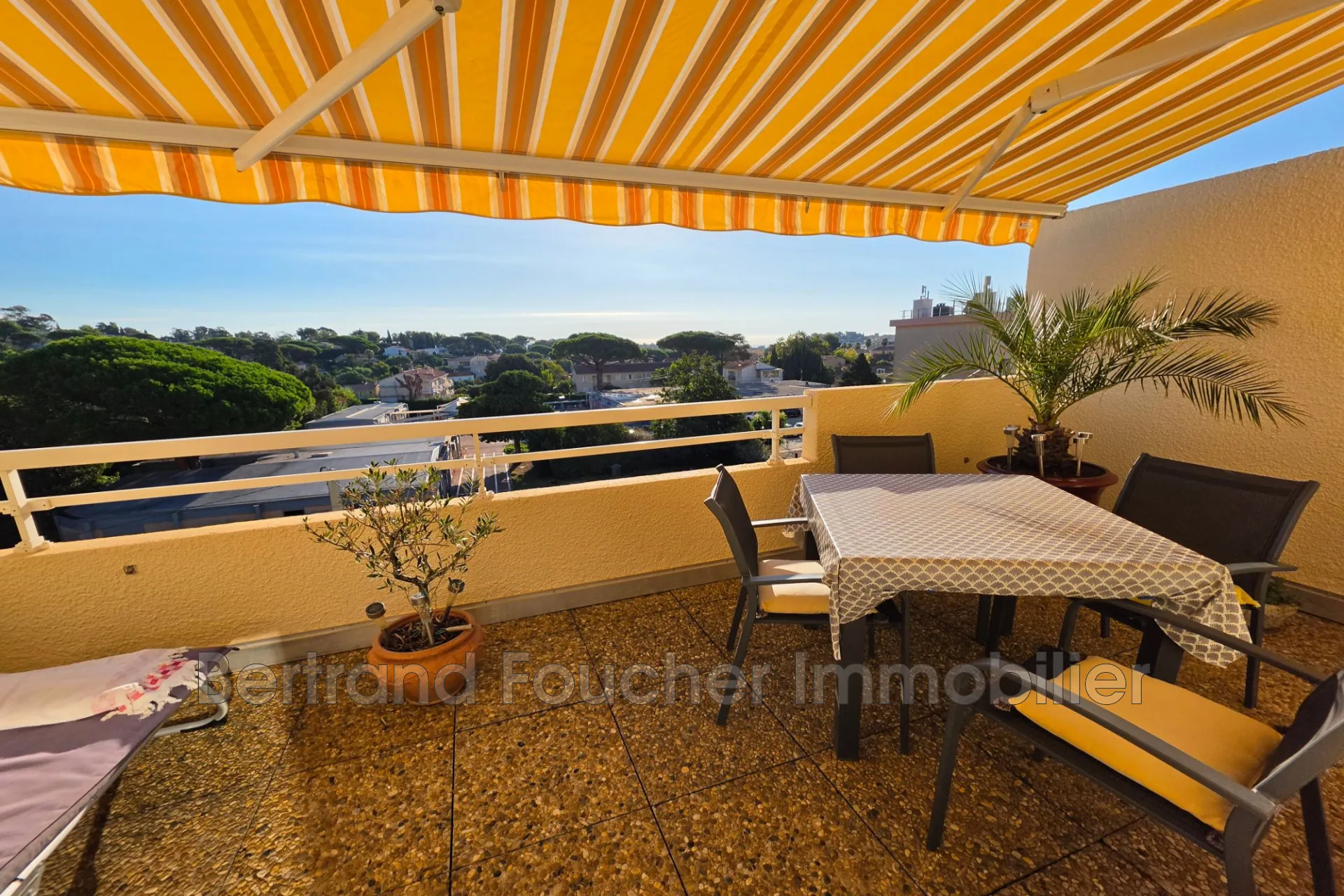 Appartement 2 pièces avec terrasse et parking à Cavalaire-sur-Mer