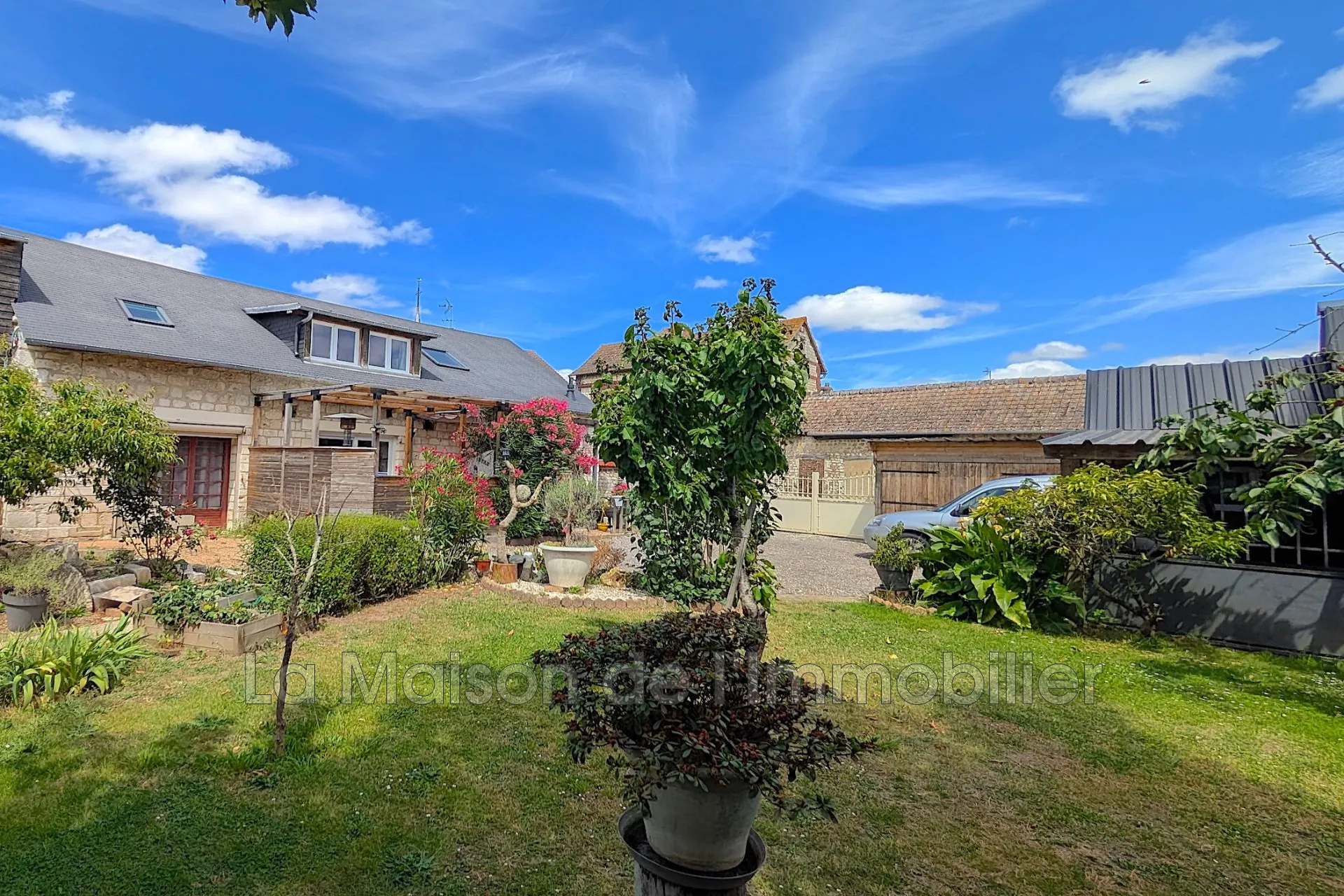 Vente maison 7 pièces avec terrain à Criquebeuf-sur-Seine, proche Pont de l'Arche
