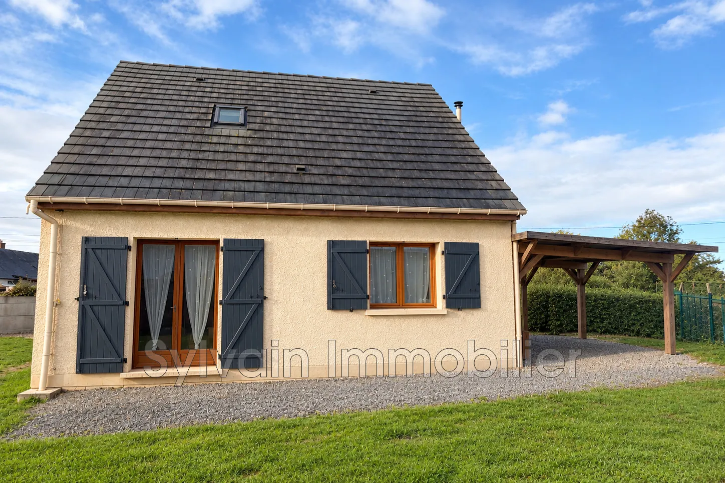 Pavillon de 2008 à Formerie avec 3 chambres, jardin et dépendances