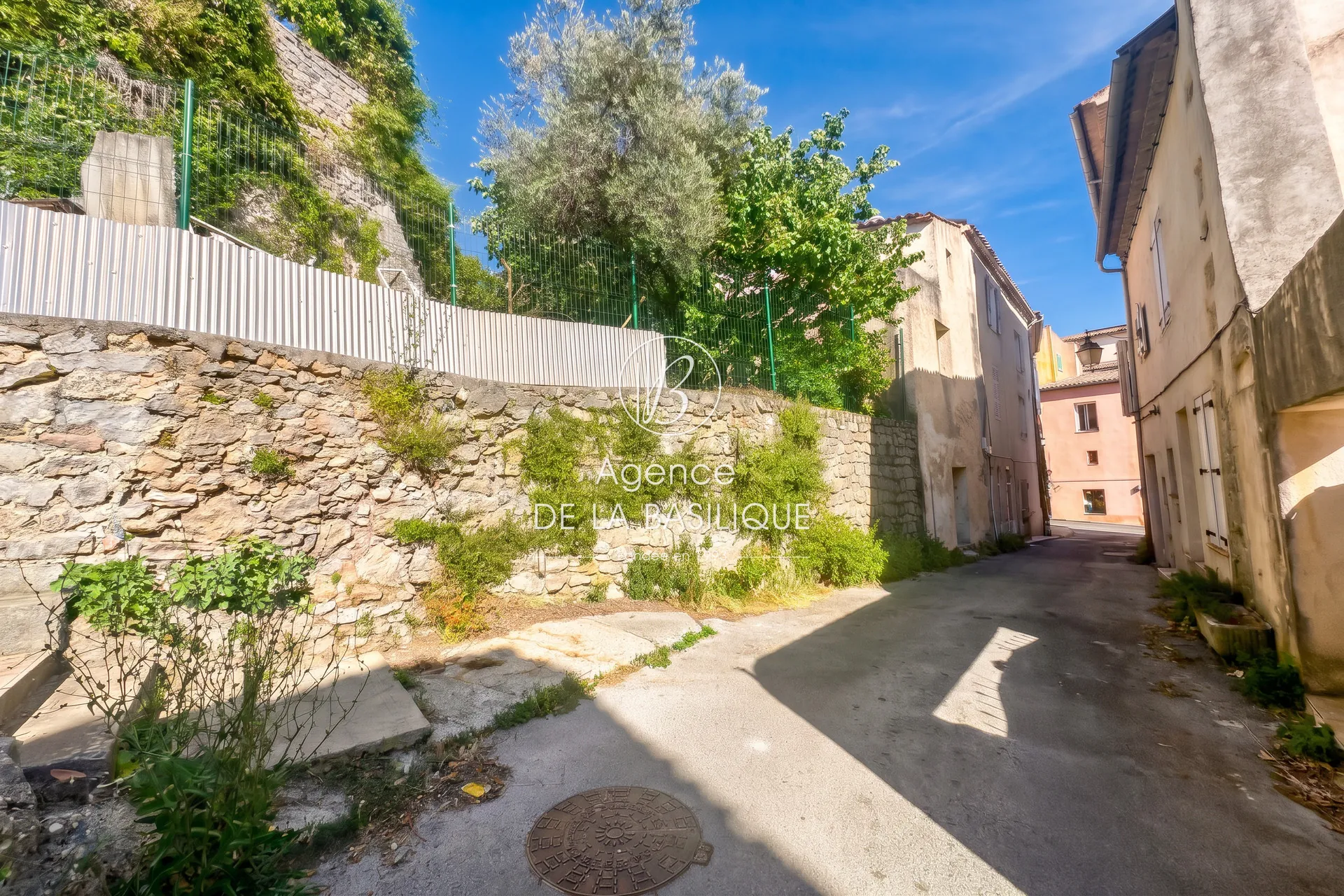 Maison de village à Bras avec appartement indépendant et jardin — Opportunité rare